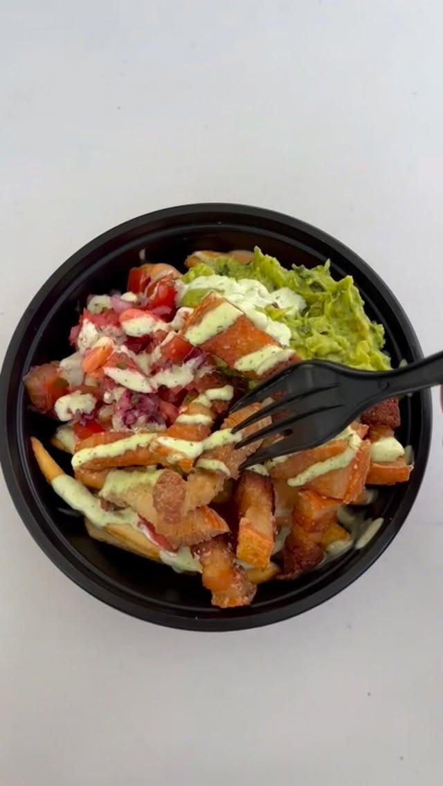 Post 4 by Lechona Truck Miami - Lechona Colombiana on Instagram (video)
