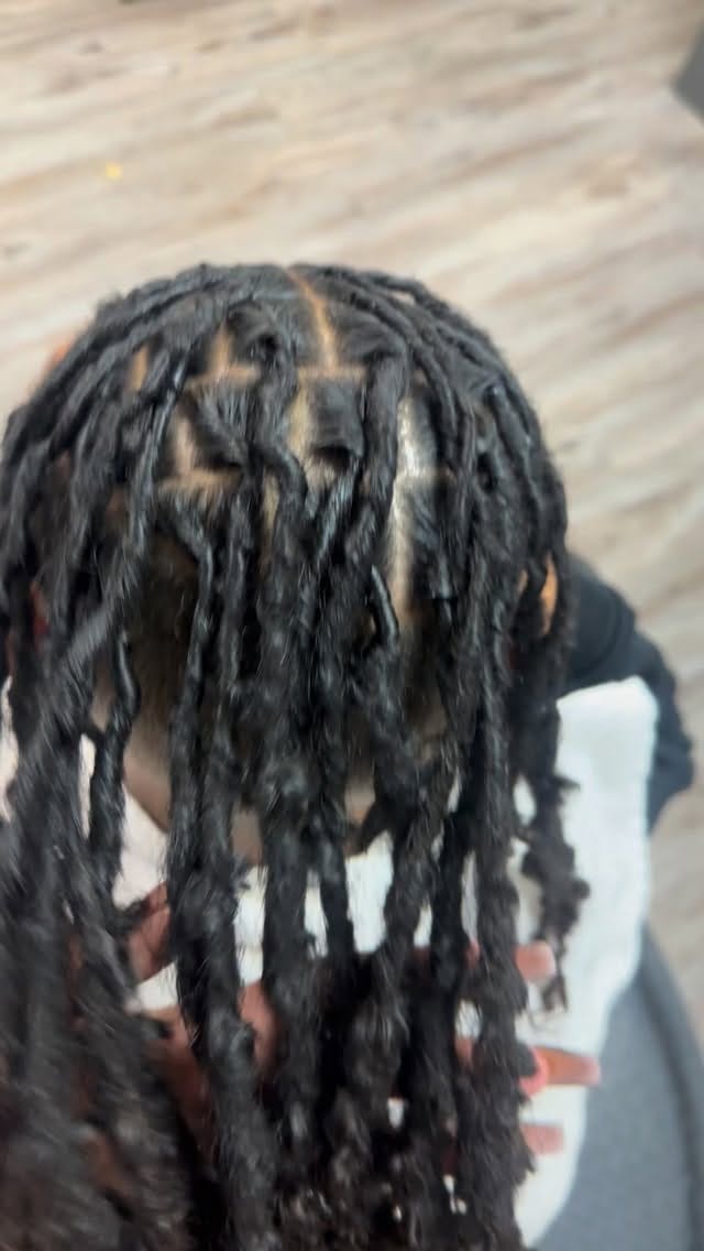 Post 7 by Big locs ⭐️ dfw locs on Instagram (video)
