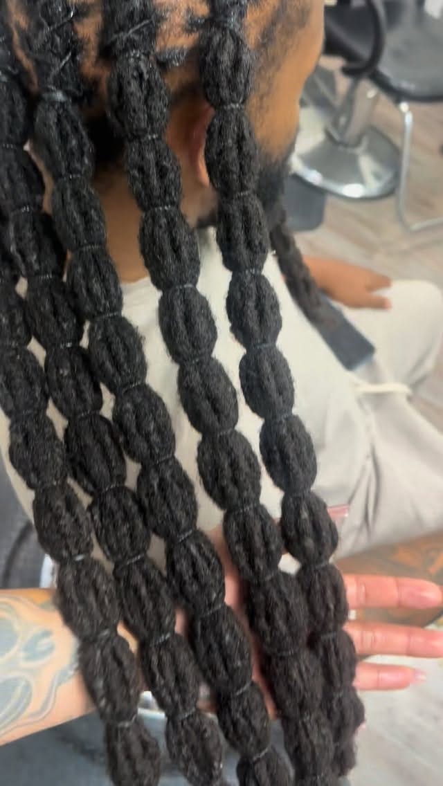 Post 2 by Big locs ⭐️ dfw locs on Instagram (video)