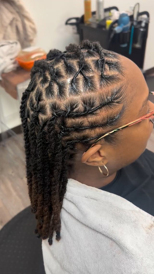Post 8 by Big locs ⭐️ dfw locs on Instagram (video)