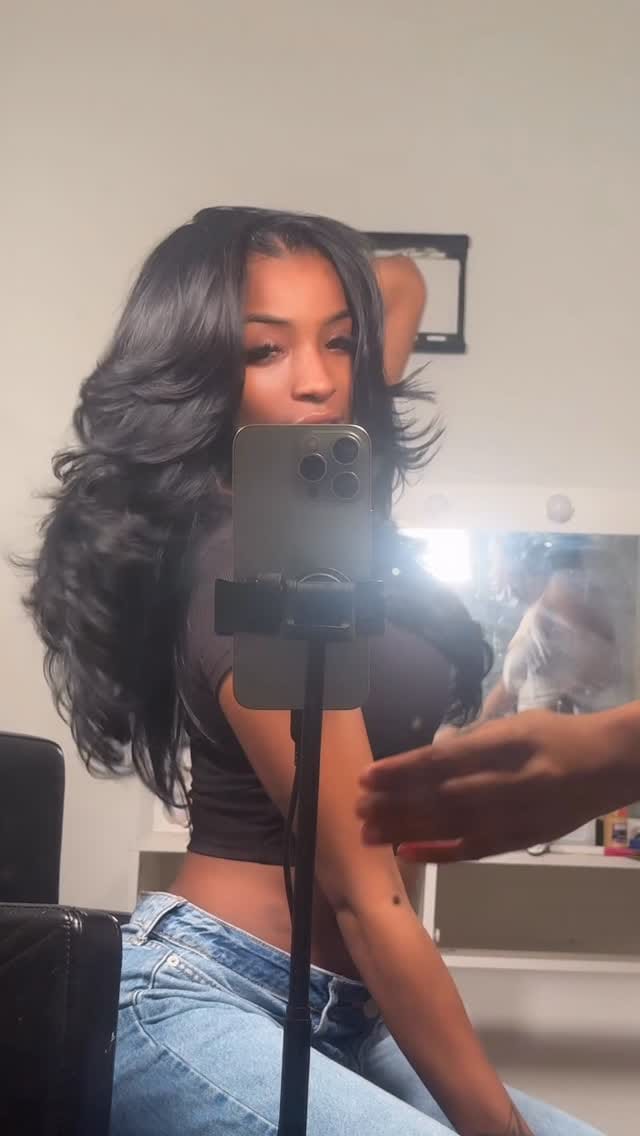 Post 2 by LegendaryHairr on Instagram (video)