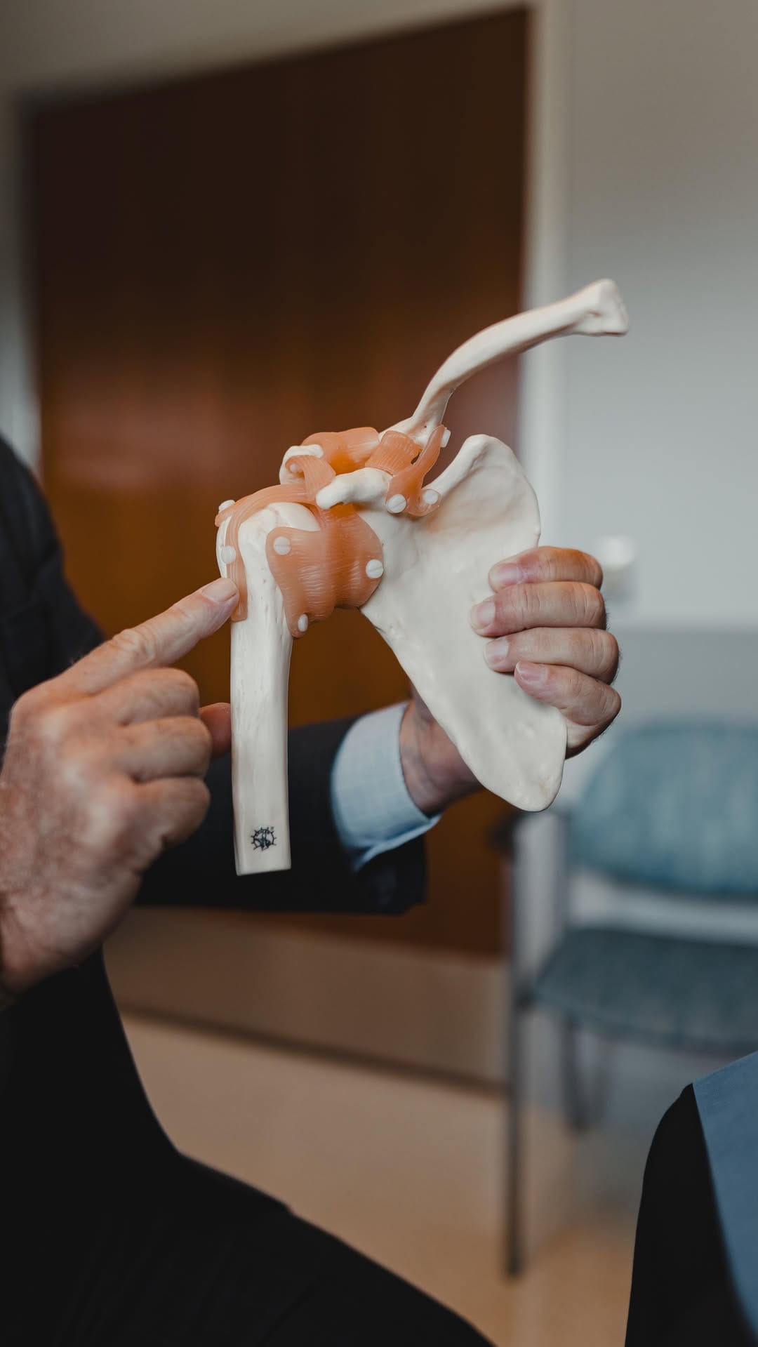 Post 10 by Midwest Orthopaedics at Rush on Instagram (video)