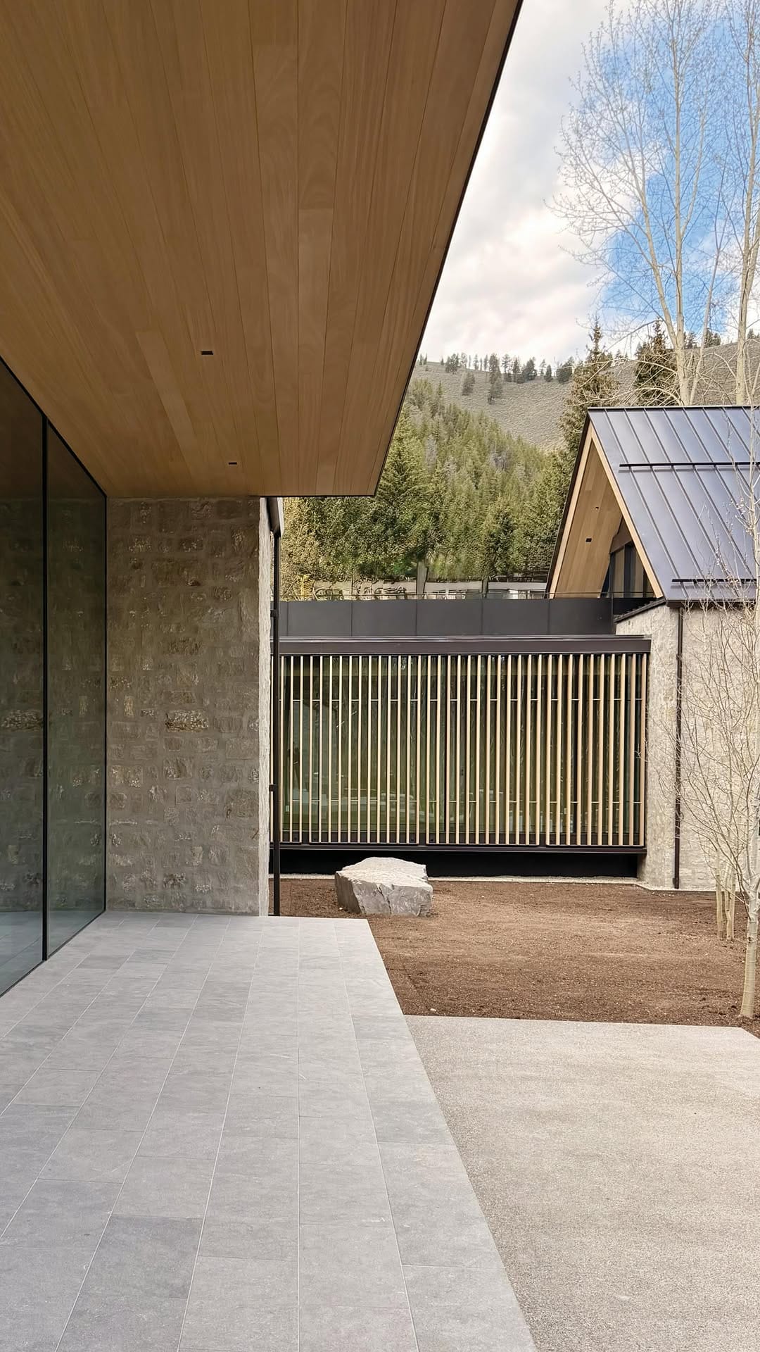 Post 1 by RO | ROCKETT DESIGN on Instagram (video)