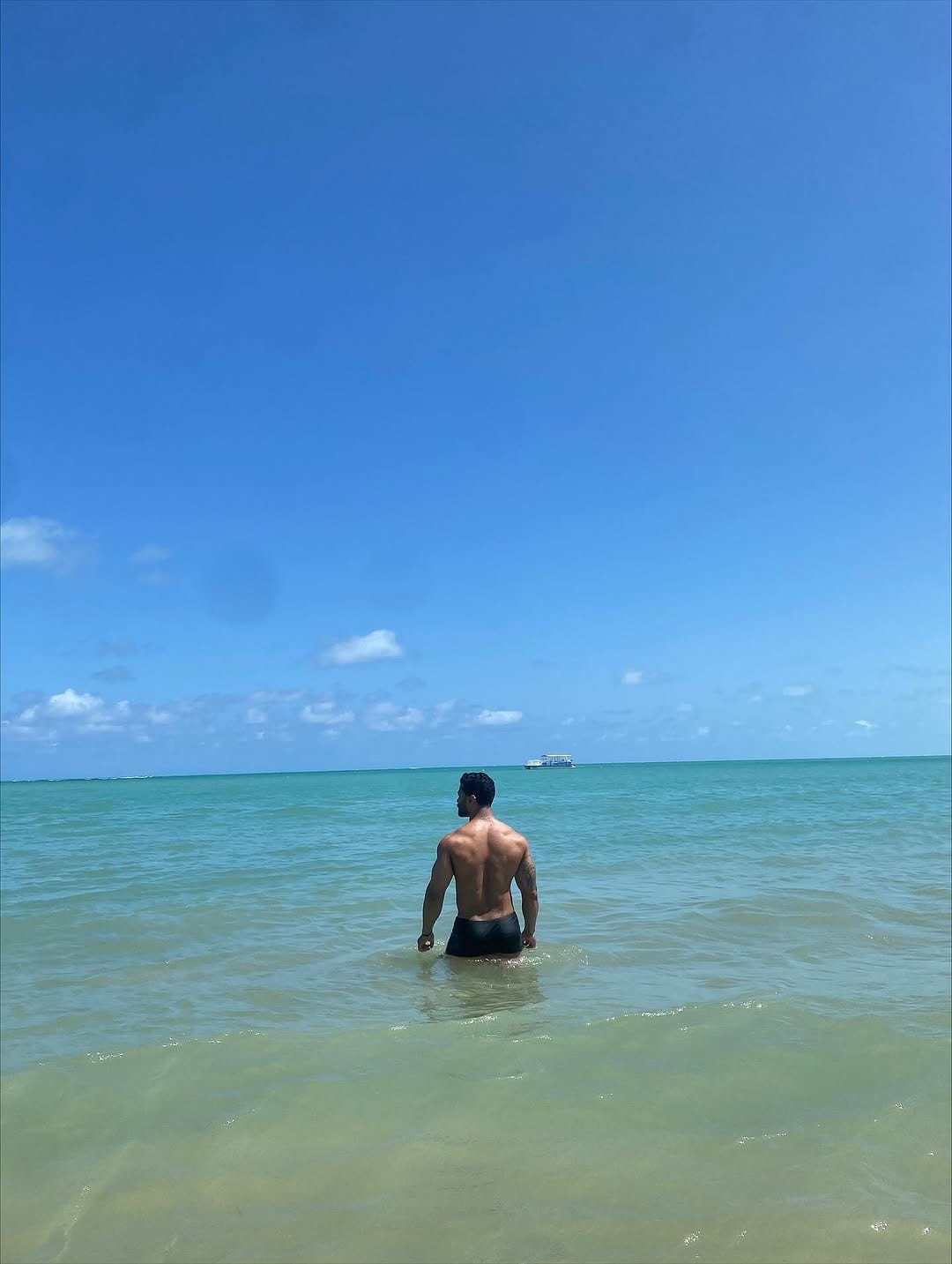 Post 8 by H e n r i q u e 🇧🇷 on Instagram (carousel)