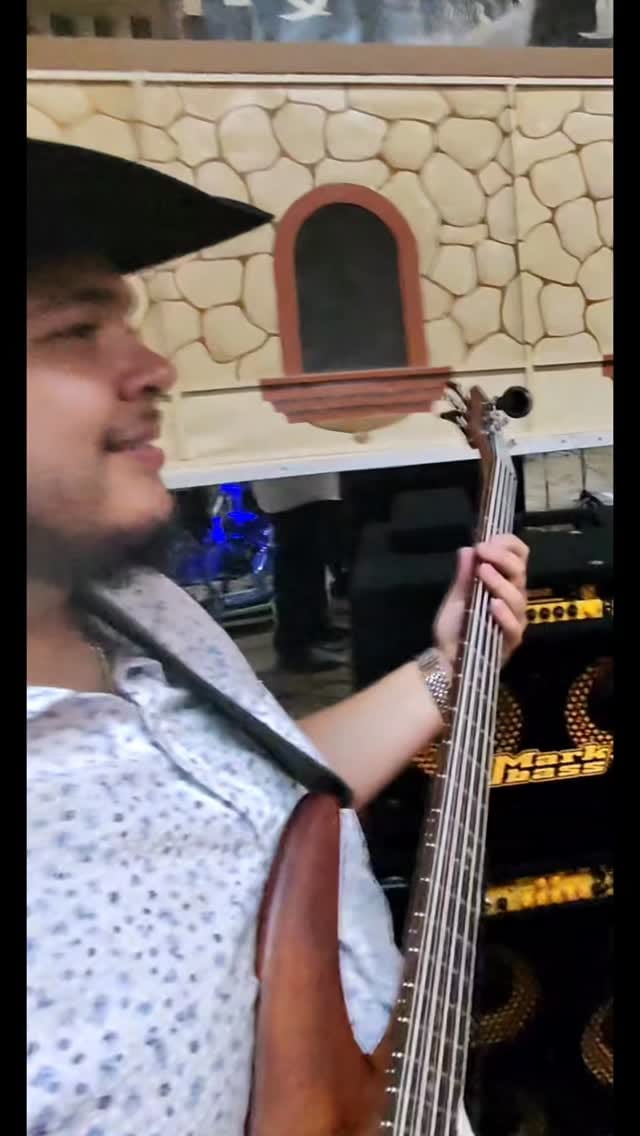 Post 1 by Grupo La Empreza on Instagram (video)