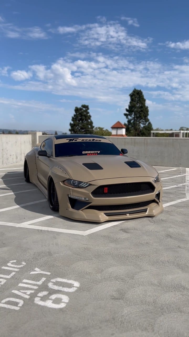 Post 9 by Javi - @treds_custom on Instagram (video)