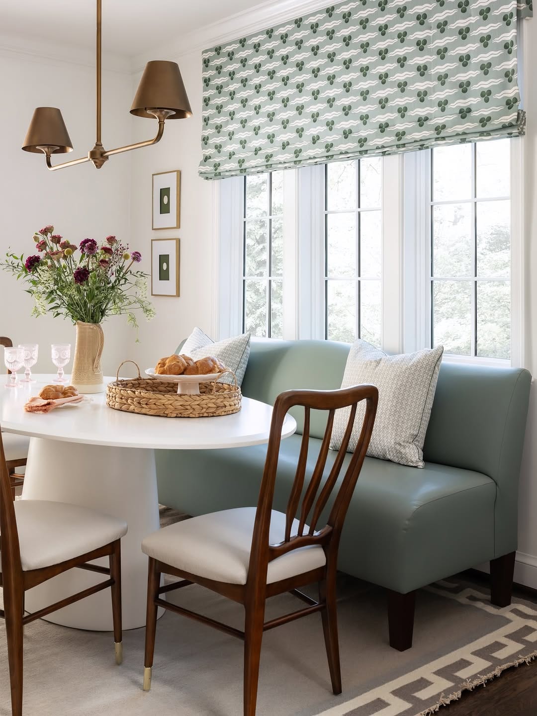 Post 5 by Molly Bruno Interiors on Instagram (image)