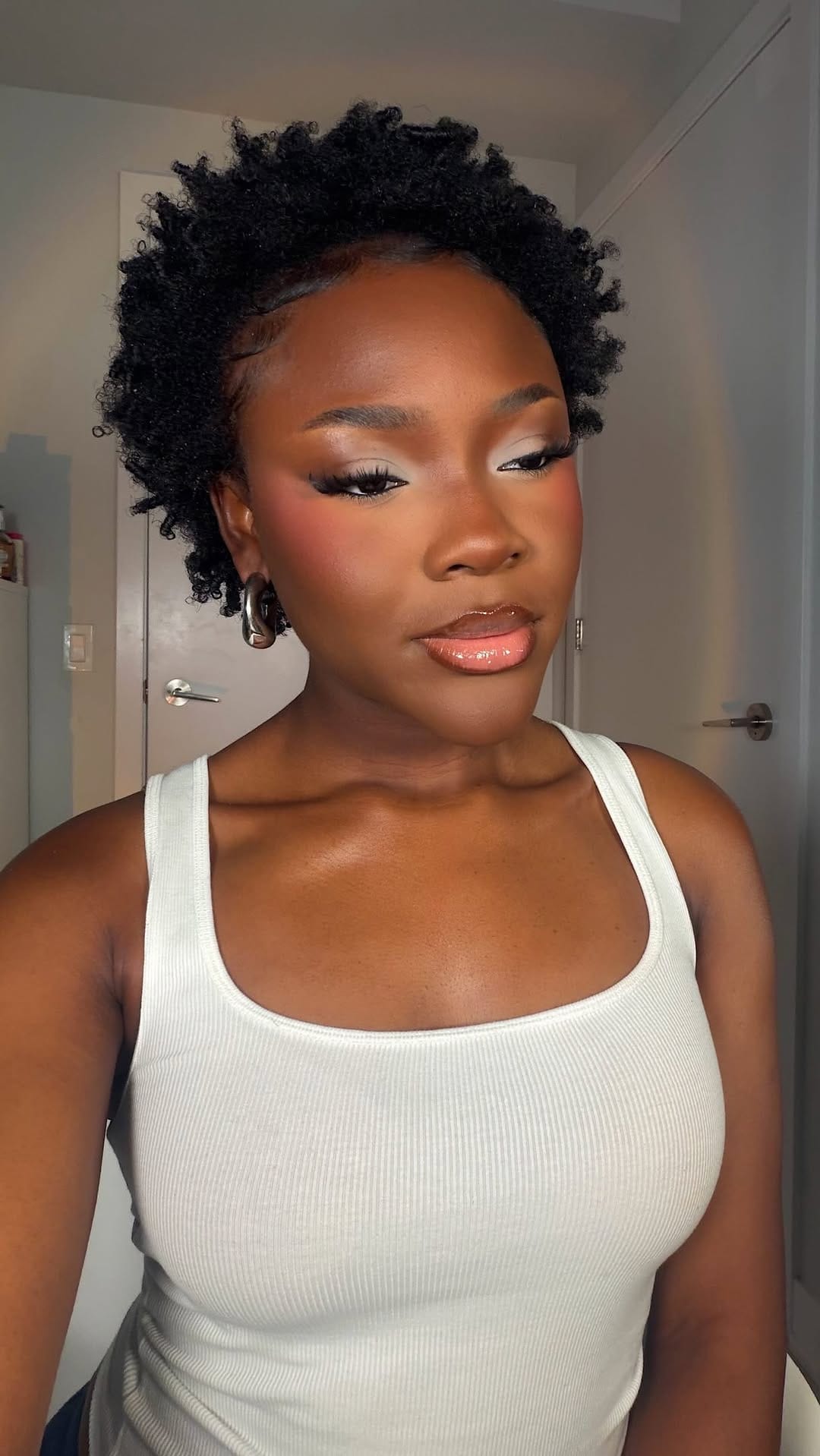Post 3 by Stephanie Moka on Instagram (video)