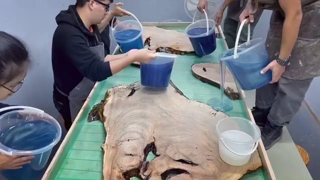 Post 9 by Epoxy Planet on Instagram (video)