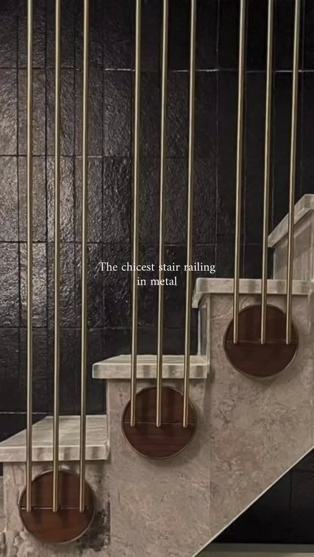 Post 4 by Alina Mehrle on Instagram (video)
