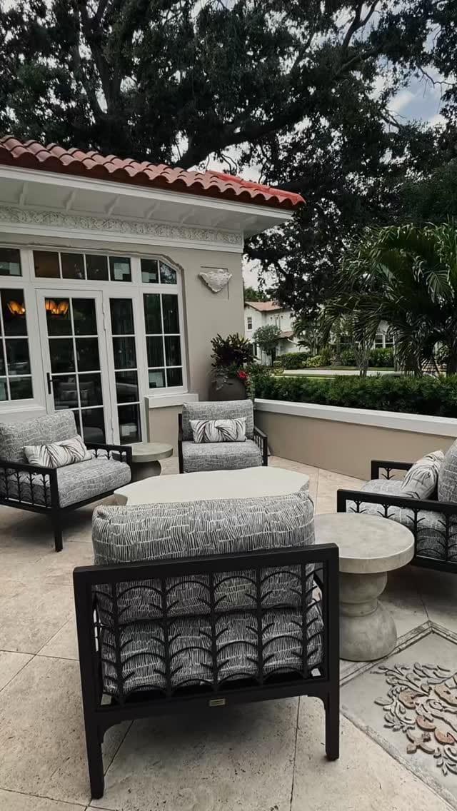 Post 5 by Bee Studios on Instagram (video)