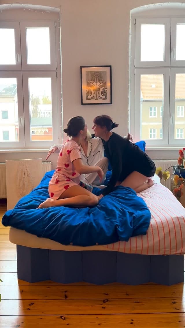 Post 5 by ROOM IN A BOX France on Instagram (video)