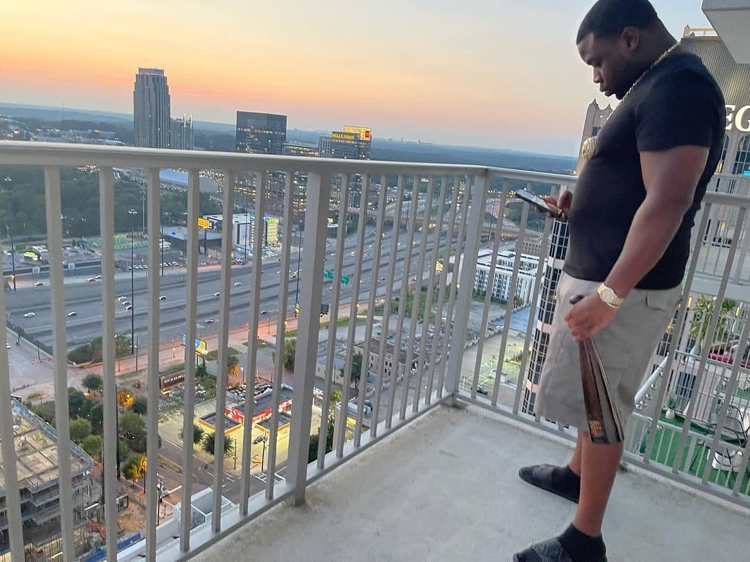 Post 8 by Willie Bee 🦍 on Instagram (image)