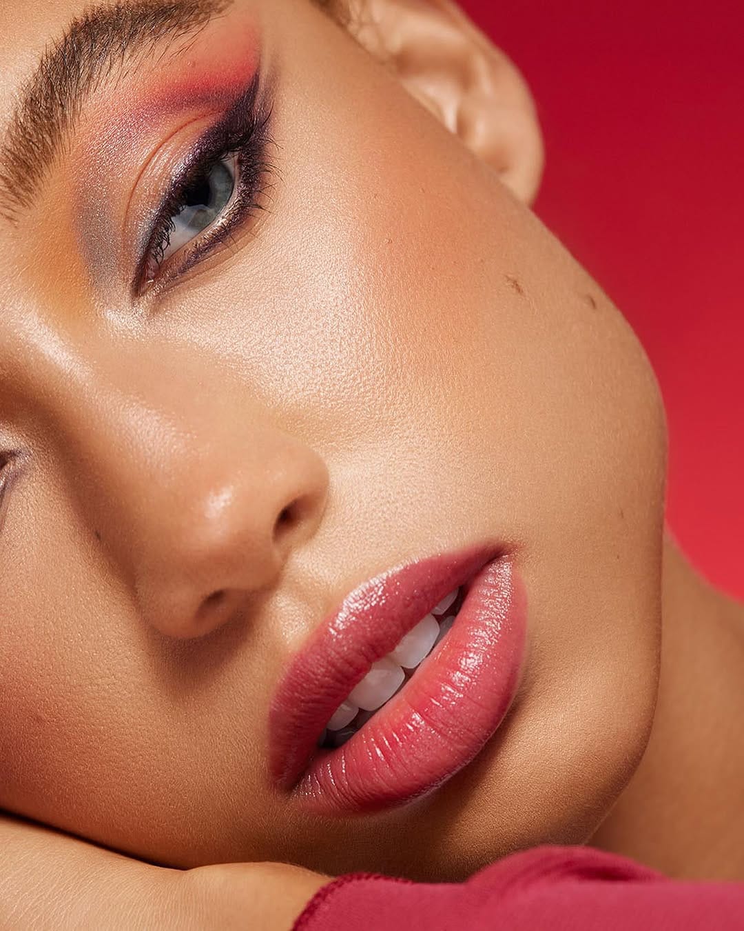 Post 9 by VALENTINA COSTA | Miami Hair + Makeup Artist on Instagram (carousel)