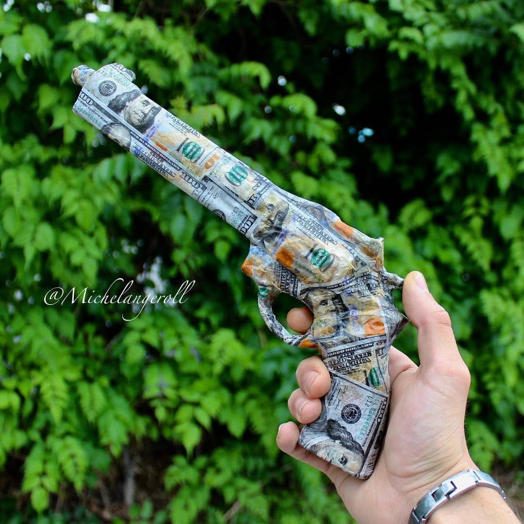 Post 8 by Michelangeroll on Instagram (image)