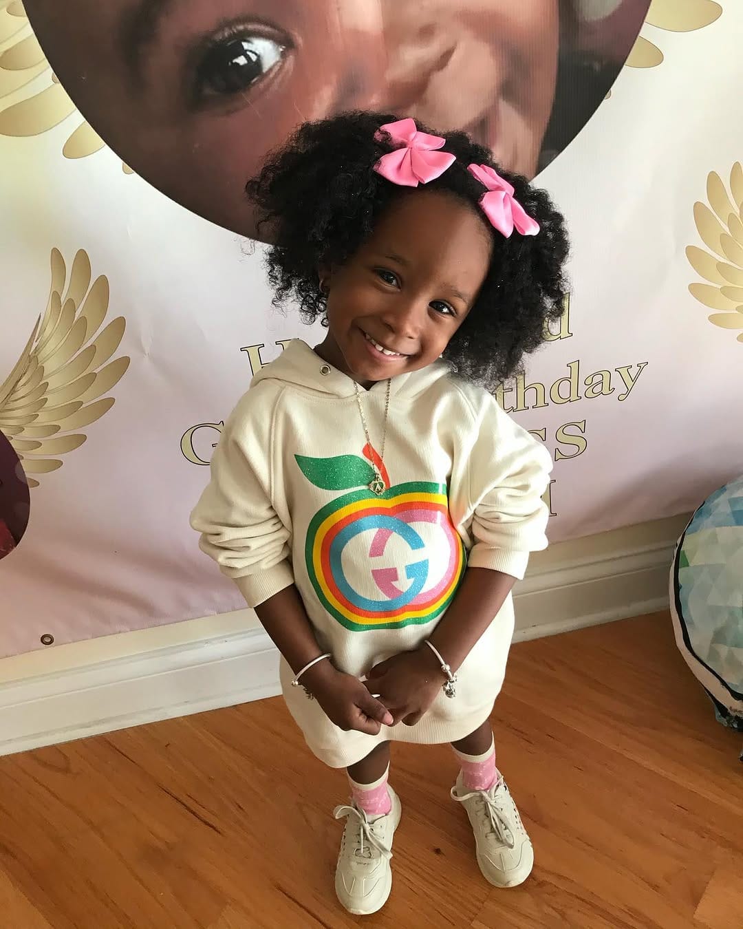 Post 10 by Skylah❤️😇 VonLilBru 👑🦁 on Instagram (carousel)