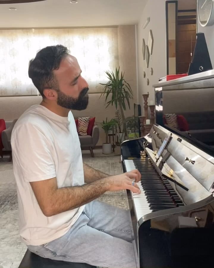 Post 9 by r@min on Instagram (video)