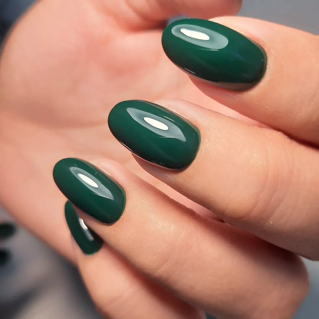 Post 8 by FER NEBOTT Nail Artist on Instagram (image)