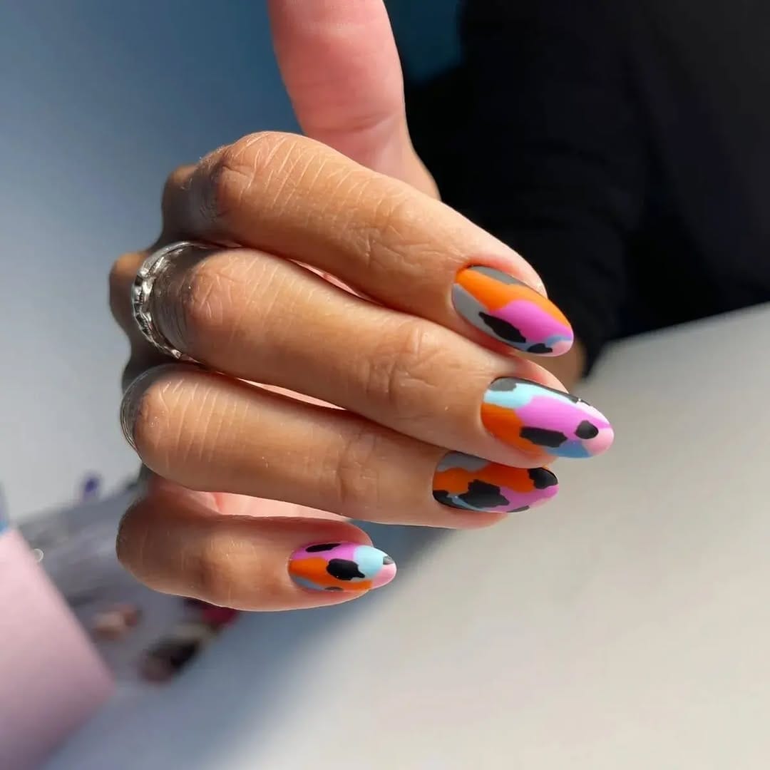 Post 2 by FER NEBOTT Nail Artist on Instagram (carousel)