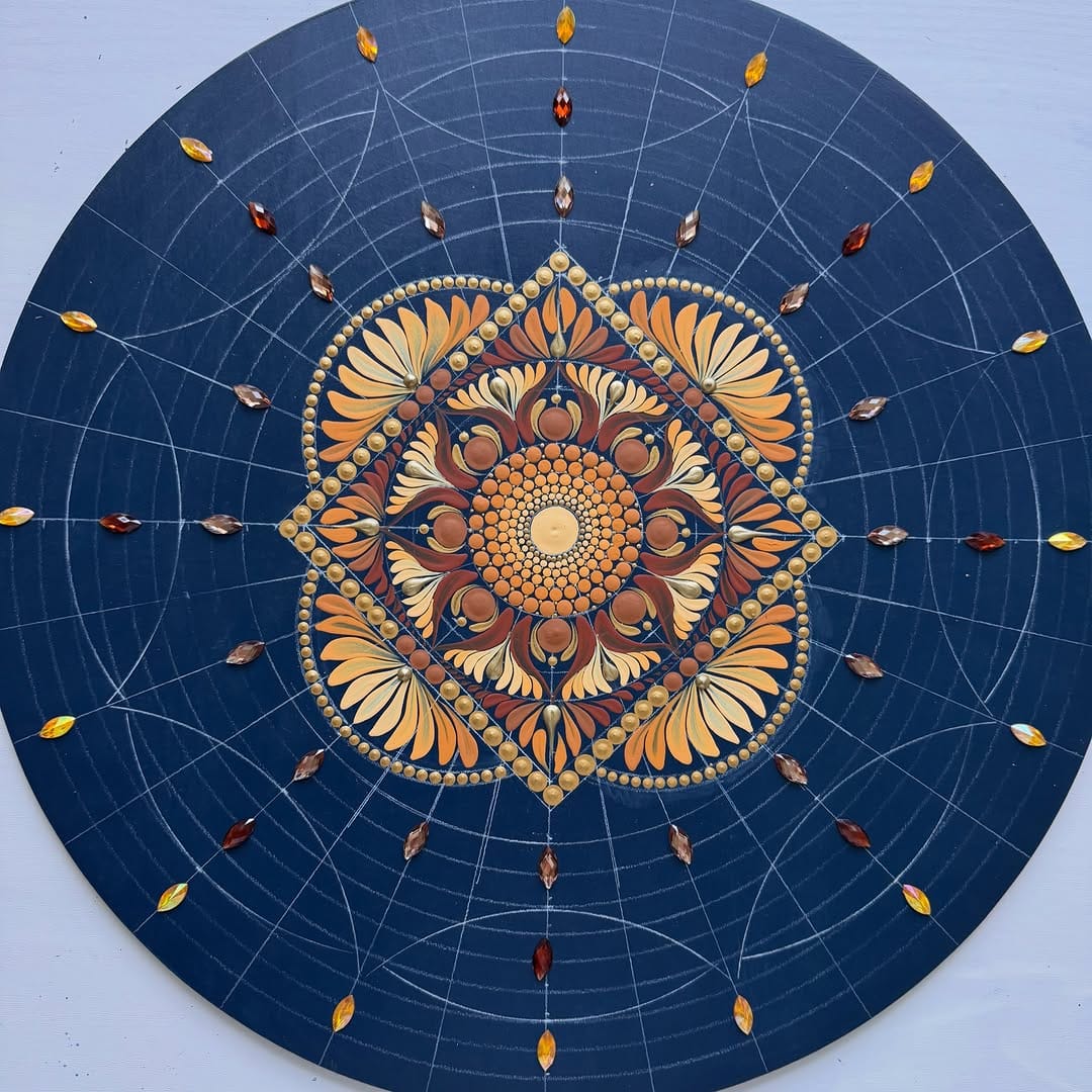 Post 3 by Tati Harumi | Floral Mandala & Meditative Art on Instagram (carousel)