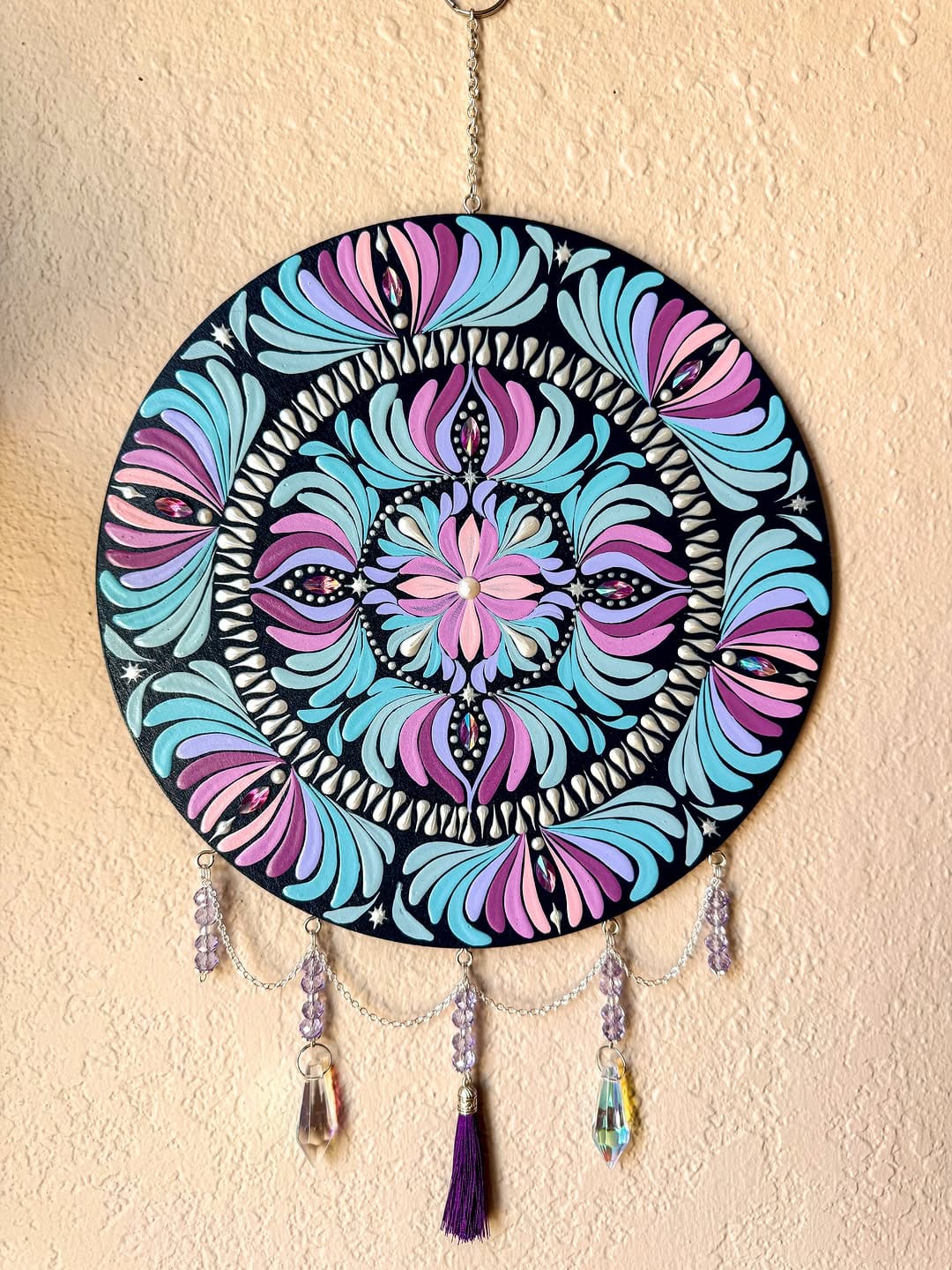 Post 4 by Tati Harumi | Floral Mandala & Meditative Art on Instagram (carousel)