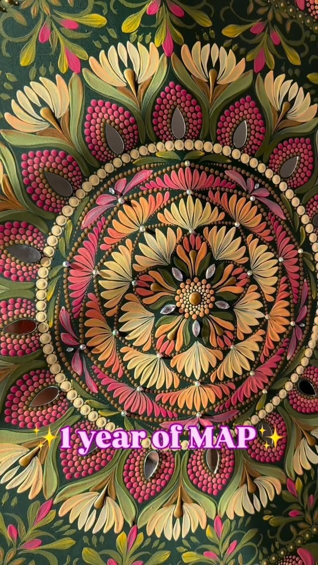 Post 9 by Tati Harumi | Floral Mandala & Meditative Art on Instagram (video)