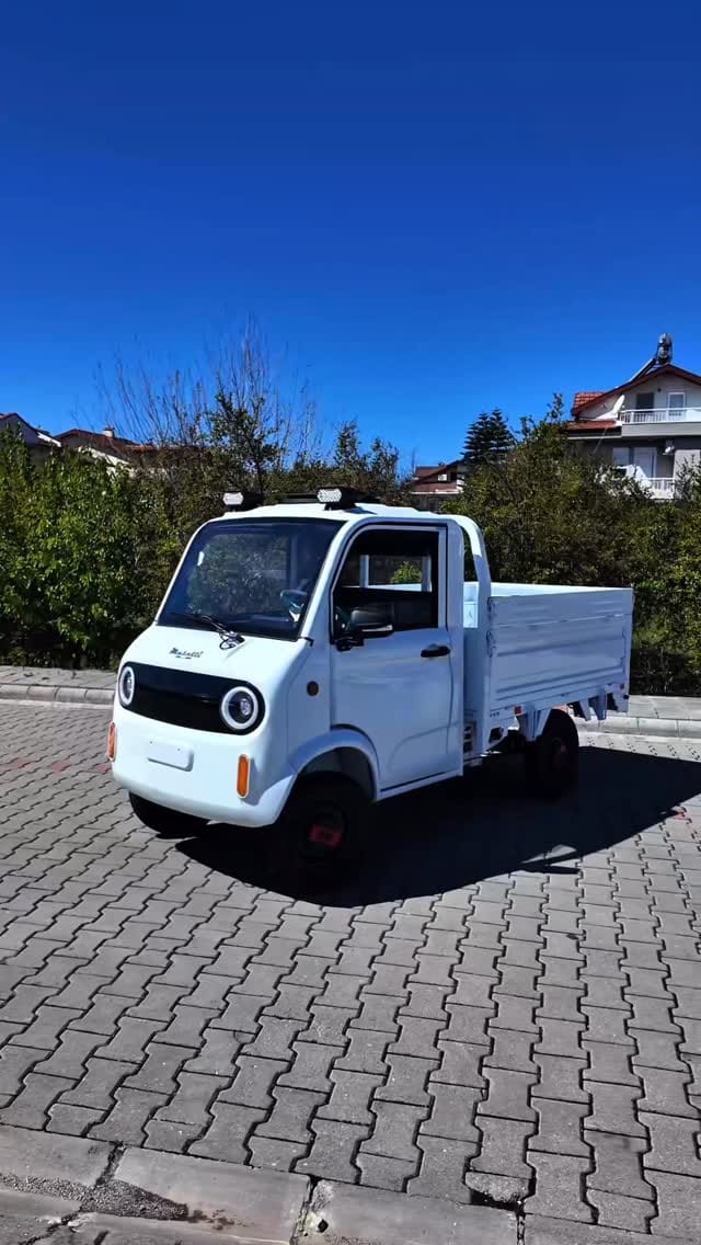 Post 8 by Viva Motosiklet on Instagram (video)