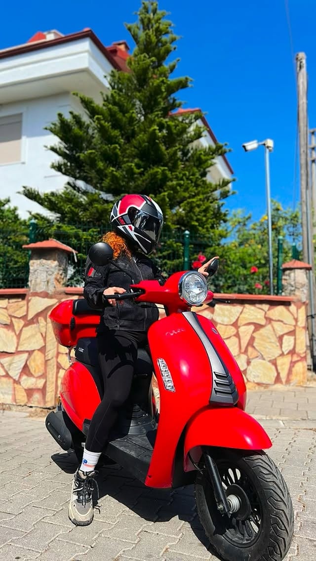 Post 2 by Viva Motosiklet on Instagram (video)