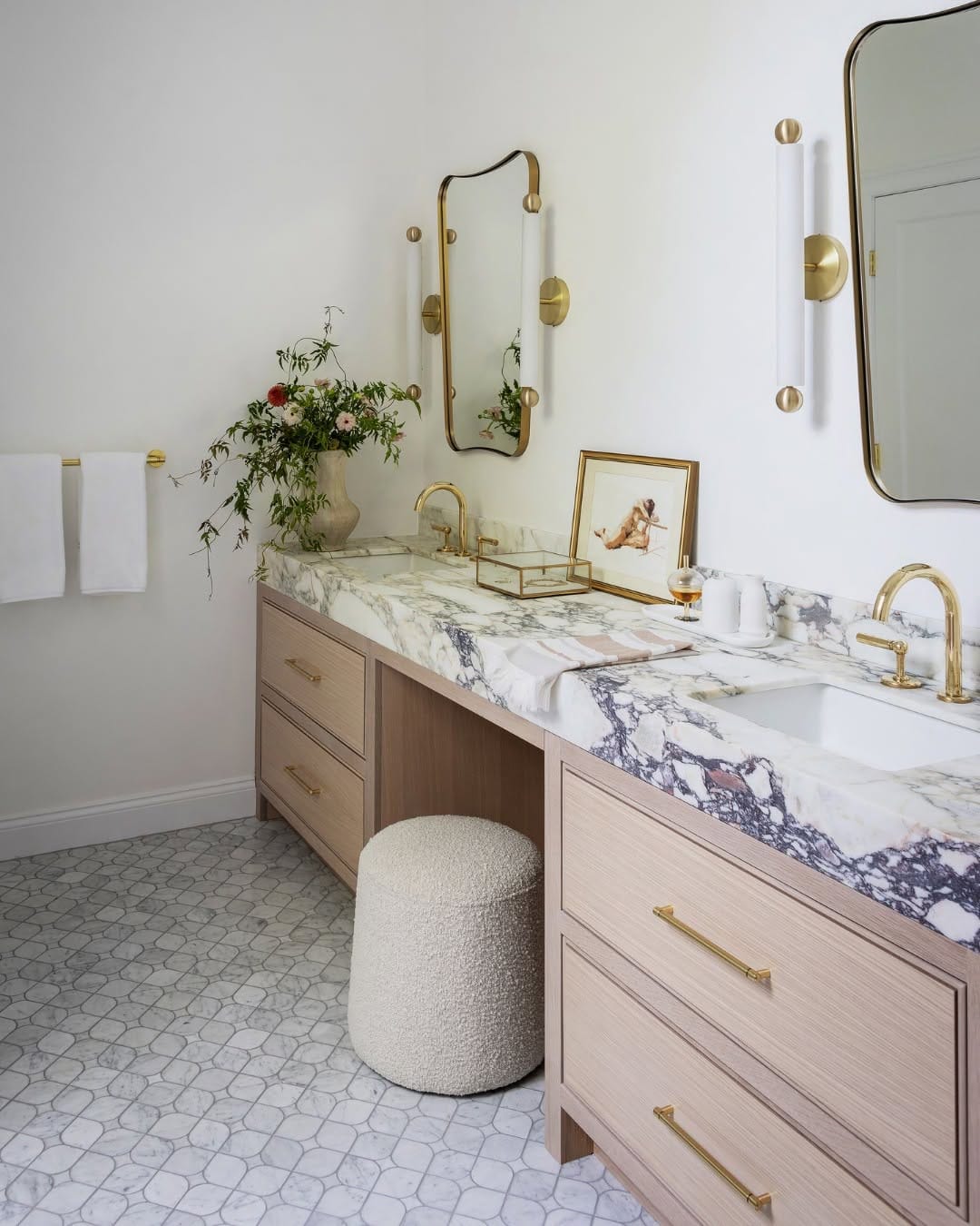 Post 5 by Dana Arazi Levine | Architecture & Interiors on Instagram (carousel)