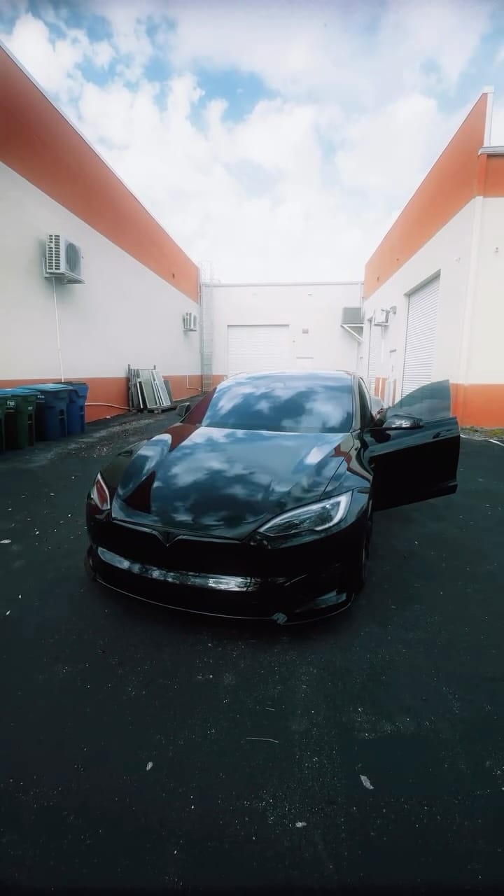 Post 3 by Devon Collins on Instagram (video)