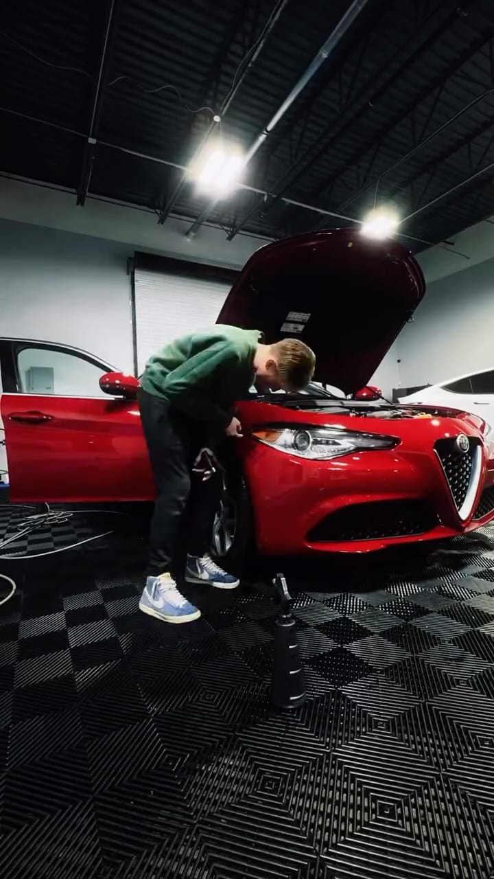 Post 5 by Devon Collins on Instagram (video)