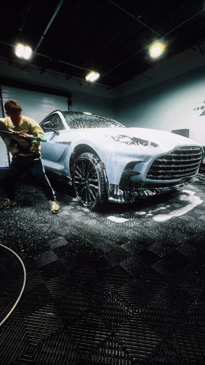 Post 7 by Devon Collins on Instagram (video)