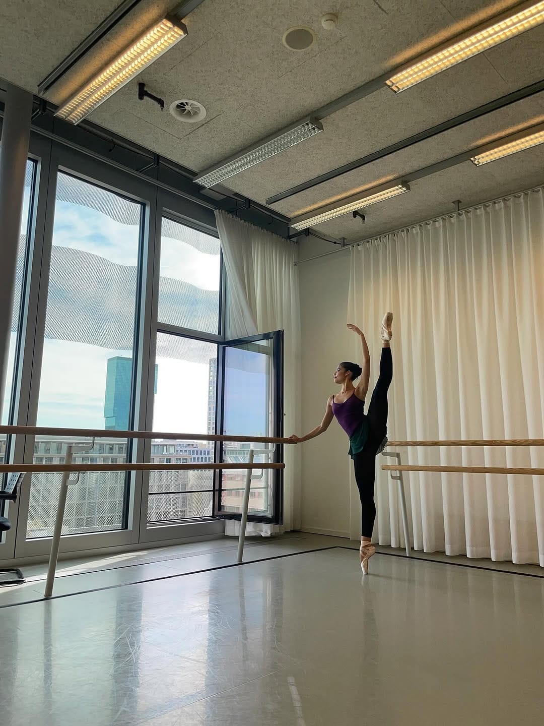 Post 6 by Sophia Heringer on Instagram (carousel)