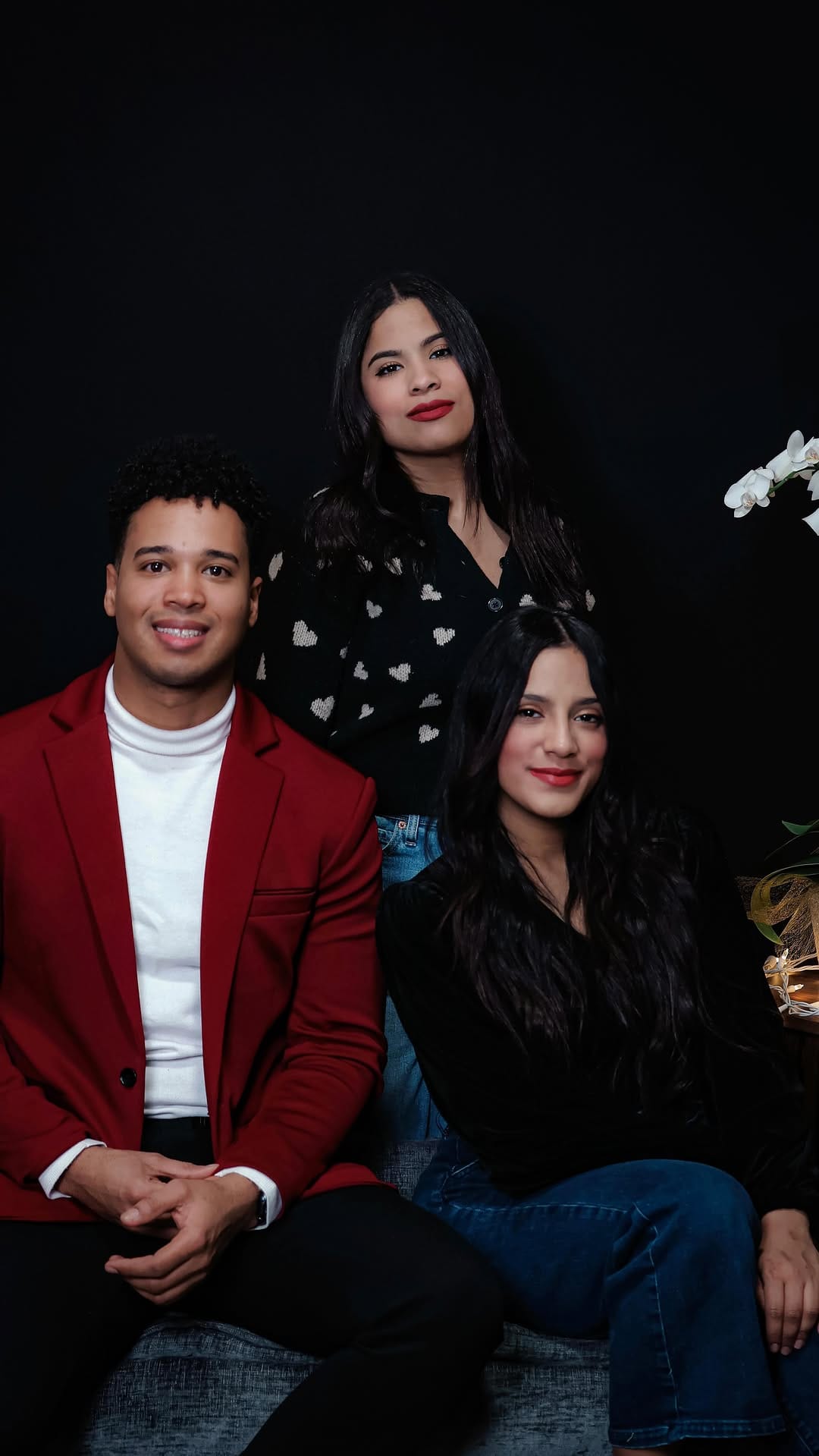 Post 9 by THE REASON TRIO (La Razón) on Instagram (video)