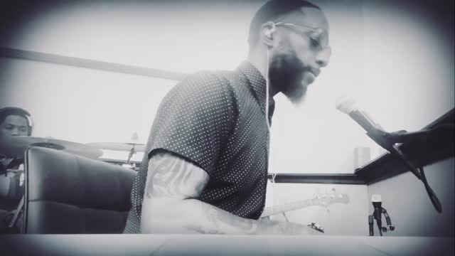 Post 6 by Aaron Nathaniel on Instagram (video)