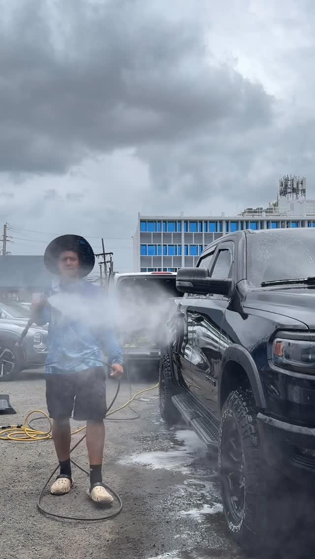 Post 6 by 🧡🔥Kniche Auto Detailing🔥🧡 on Instagram (video)
