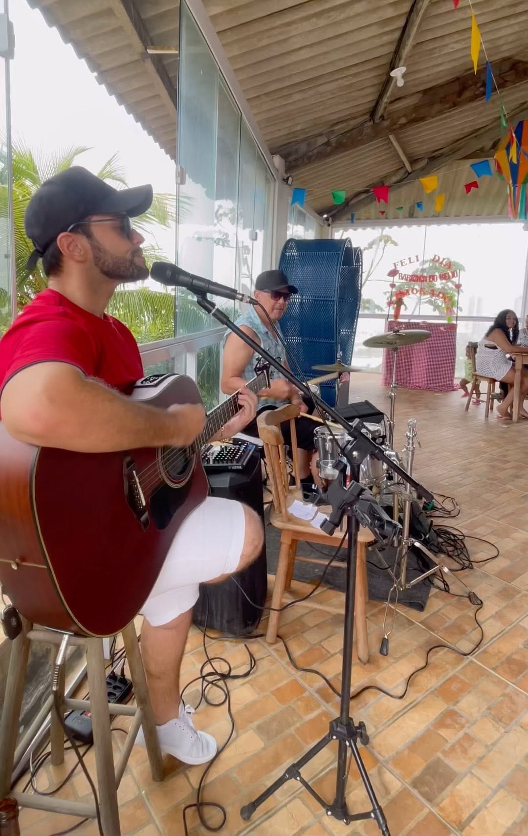 Post 10 by Nando Almeida on Instagram (video)