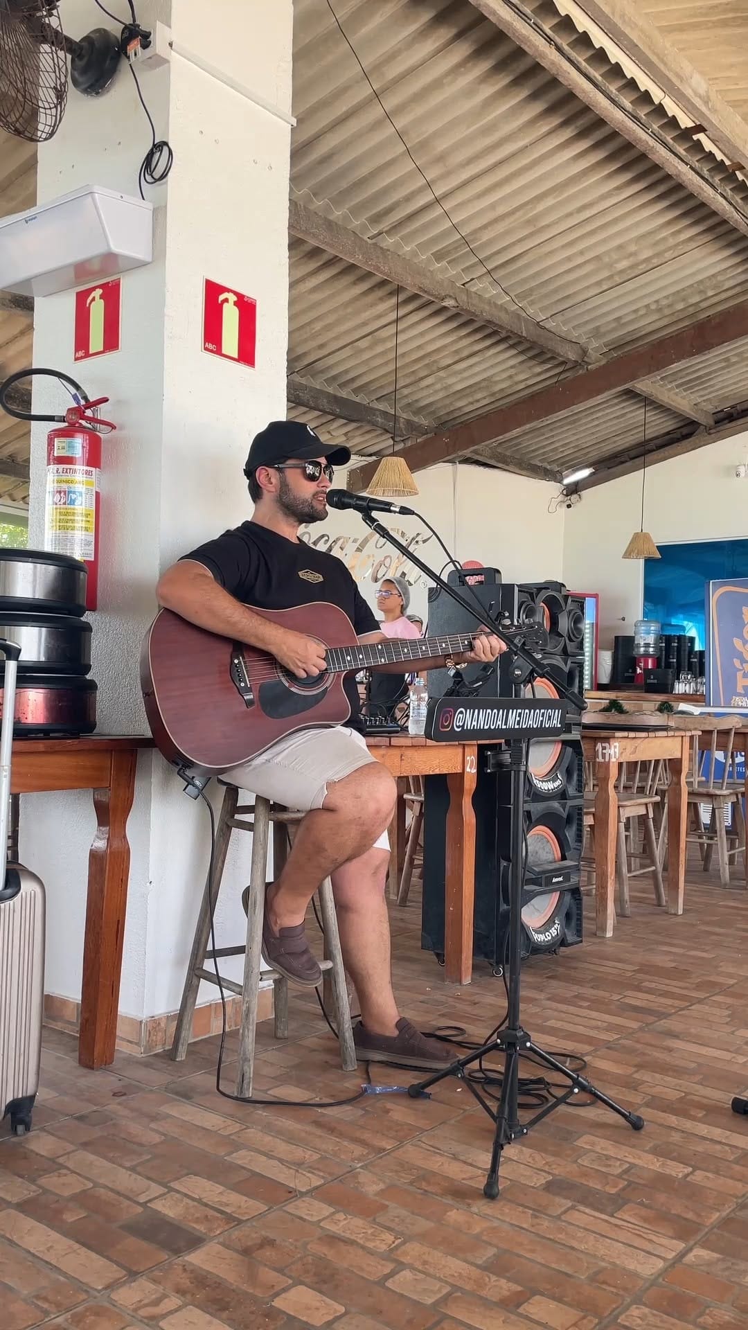 Post 7 by Nando Almeida on Instagram (video)