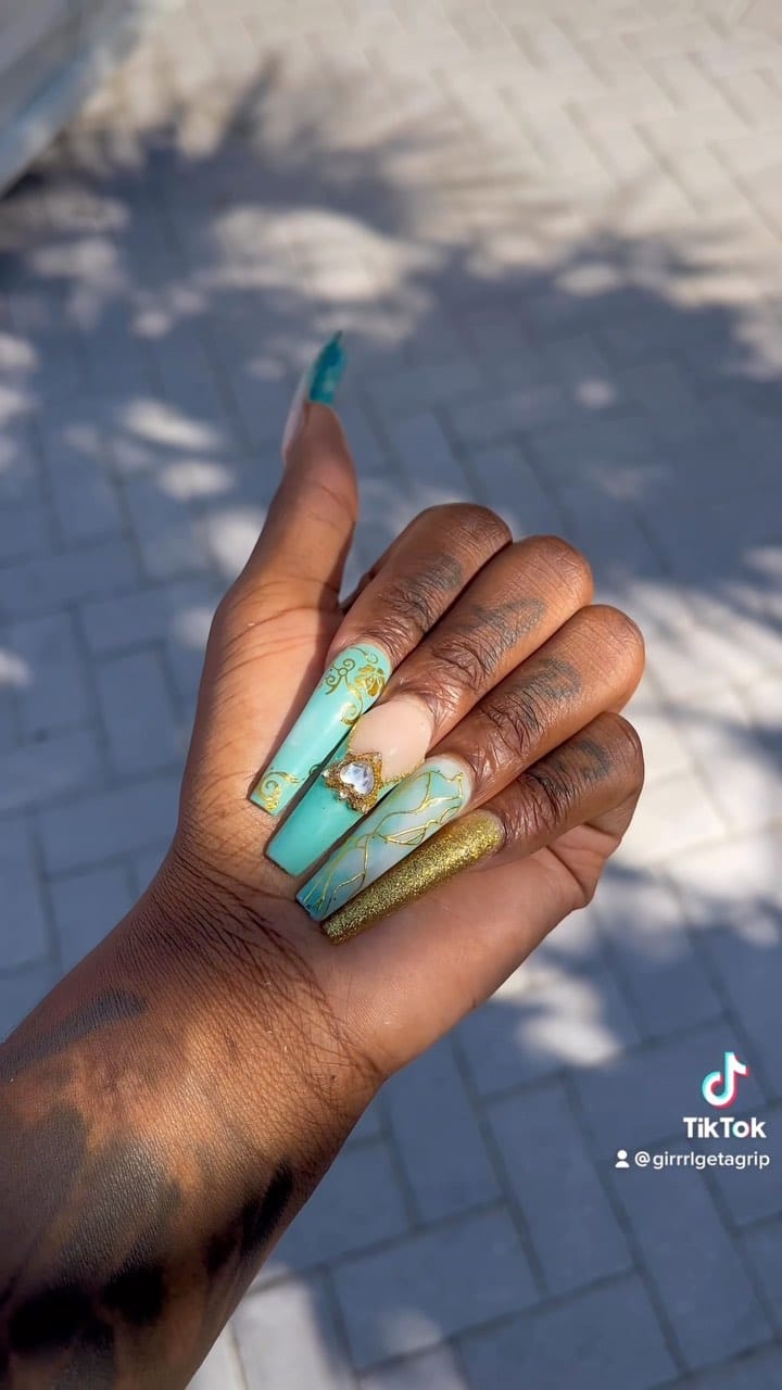Post 5 by Get Grippped 💖 on Instagram (video)