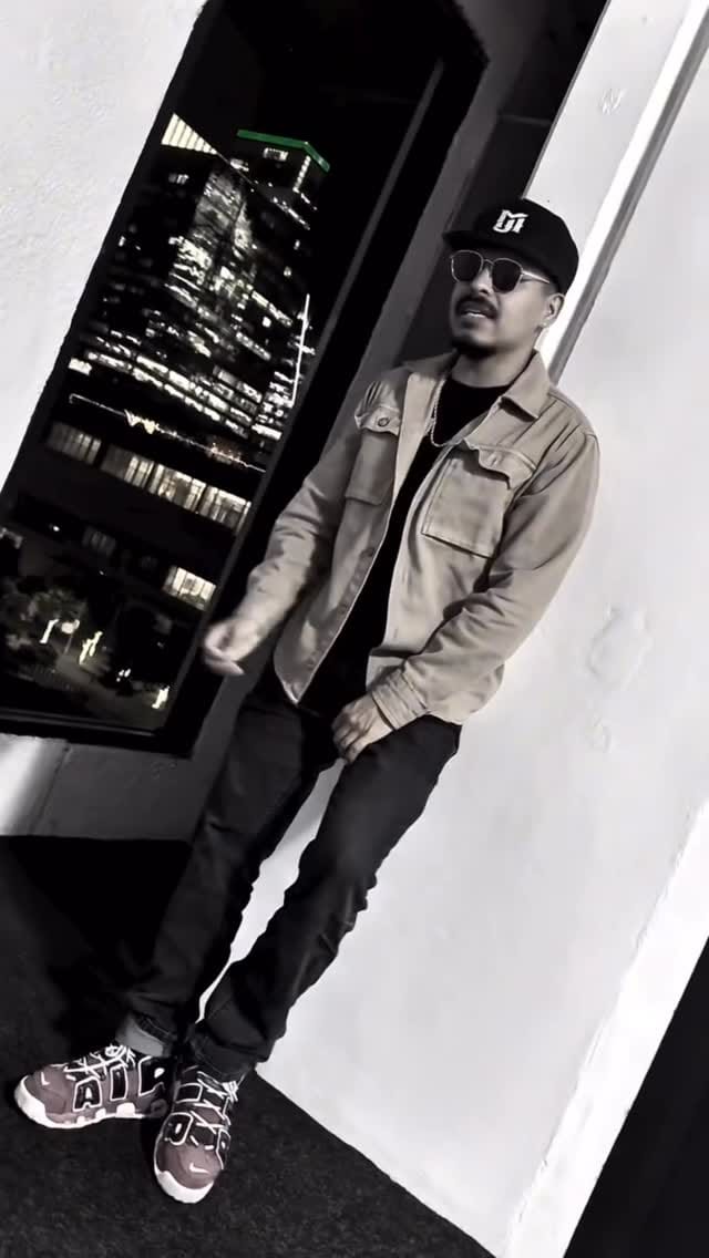 Post 5 by Julio Molina on Instagram (video)