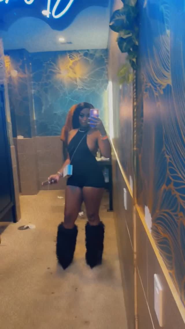 Post 1 by Kenn💋 on Instagram (video)