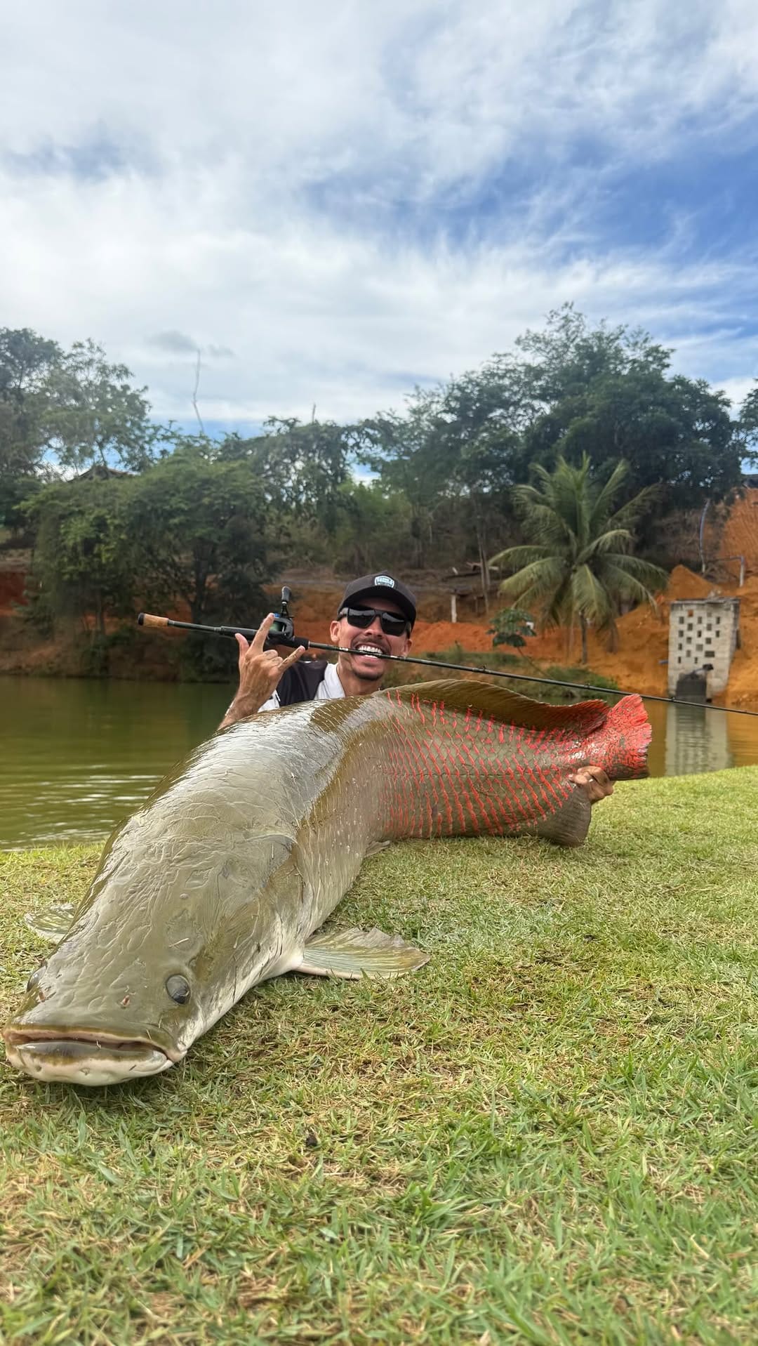 Post 2 by IRMANDADE FISHING on Instagram (video)