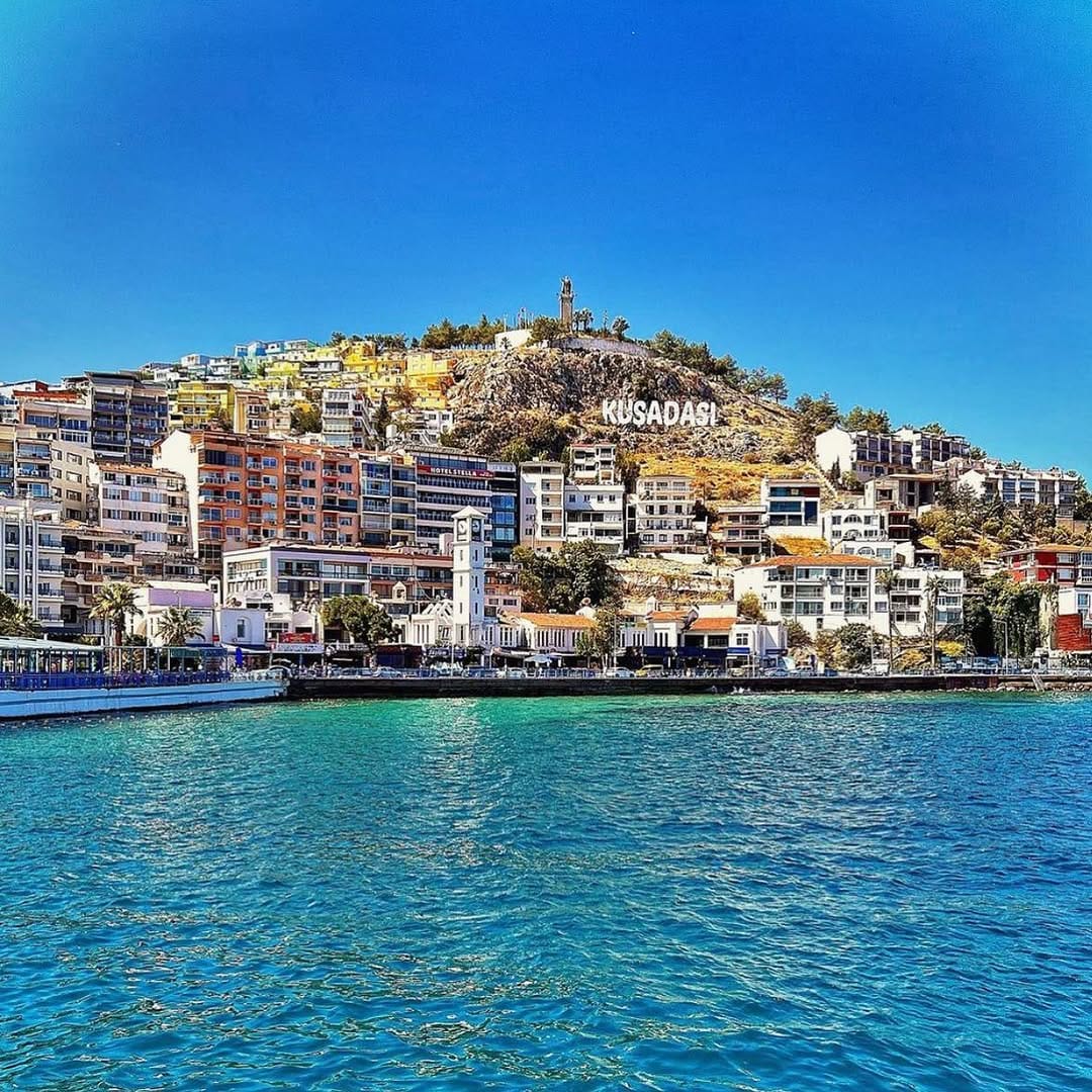 Post 1 by Kusadasi LIVE on Instagram (image)