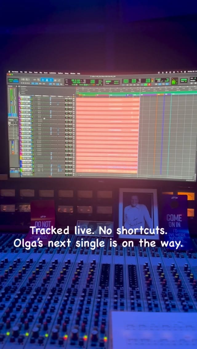 Post 2 by Luis Briones on Instagram (video)