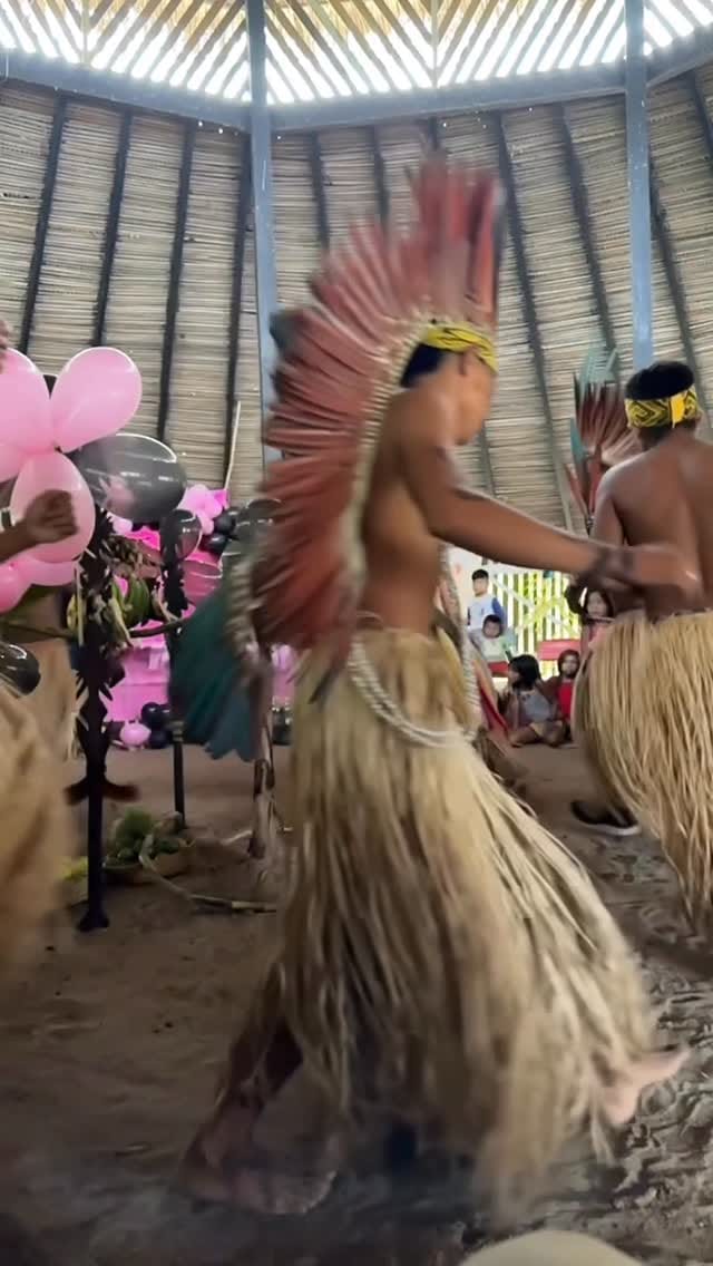 Post 2 by Amir Leron on Instagram (video)