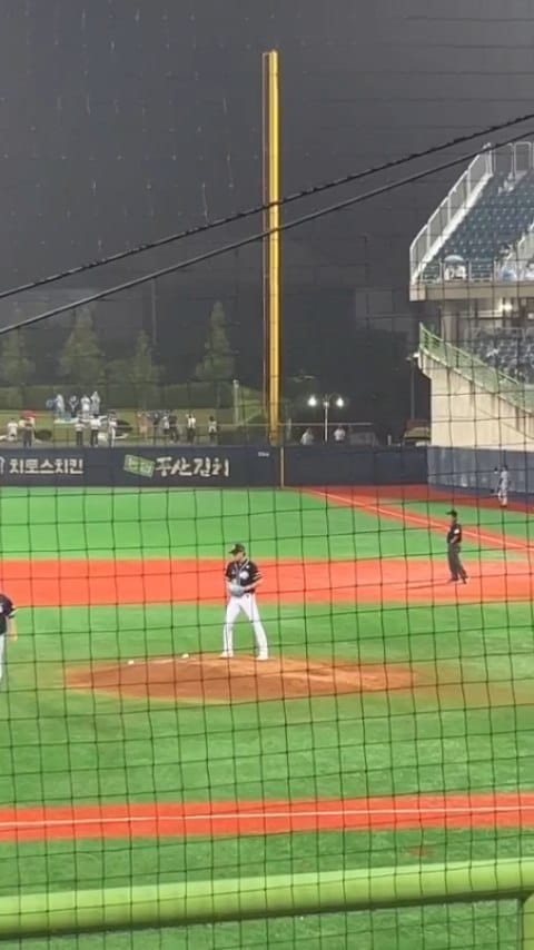 Post 3 by 정철원 on Instagram (video)