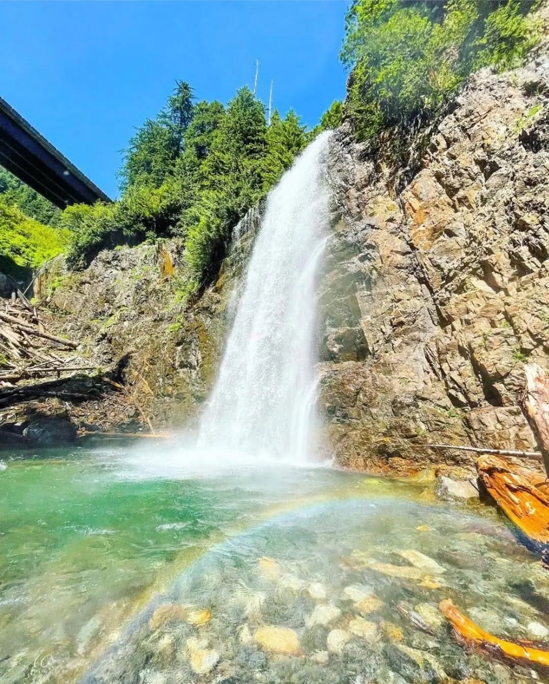 Post 1 by PNW Outdoors on Instagram (image)