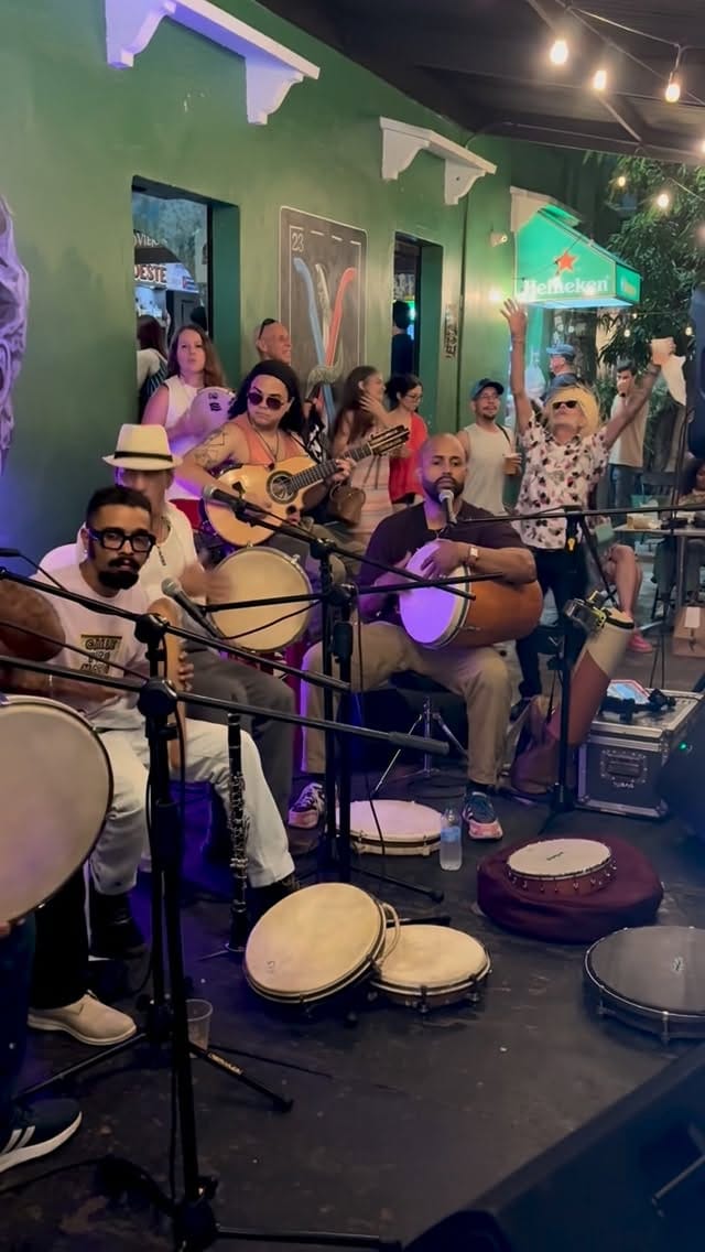 Post 9 by Eli Castro on Instagram (video)