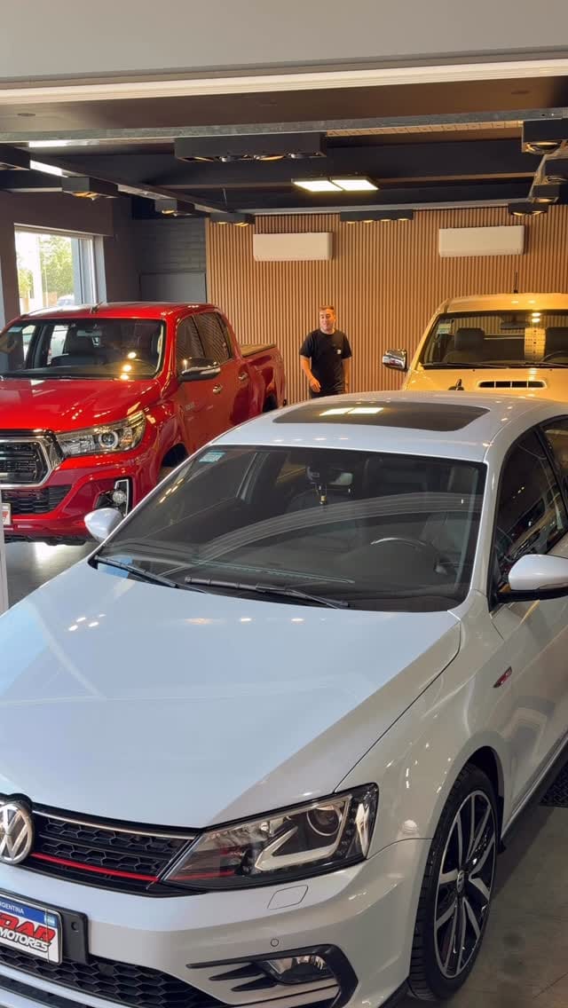 Post 6 by ANDAR AUTOMOTORES on Instagram (video)
