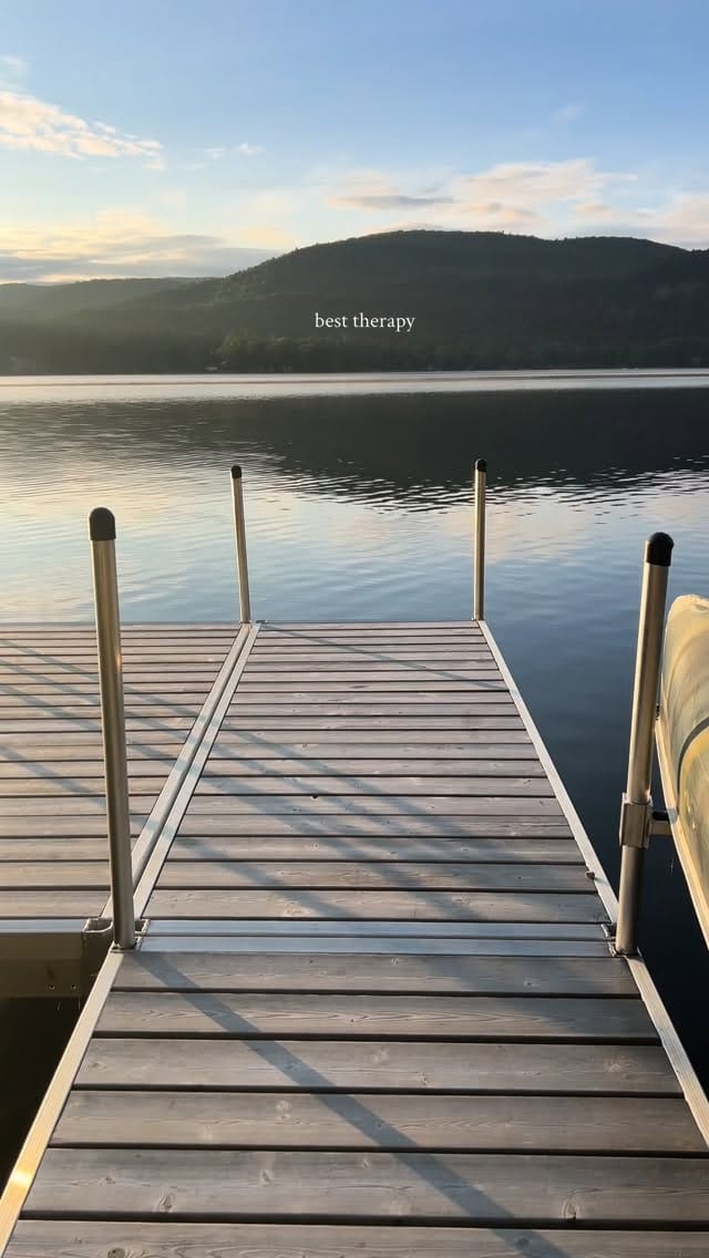 Post 4 by The Vermont Lakehouse on Instagram (video)